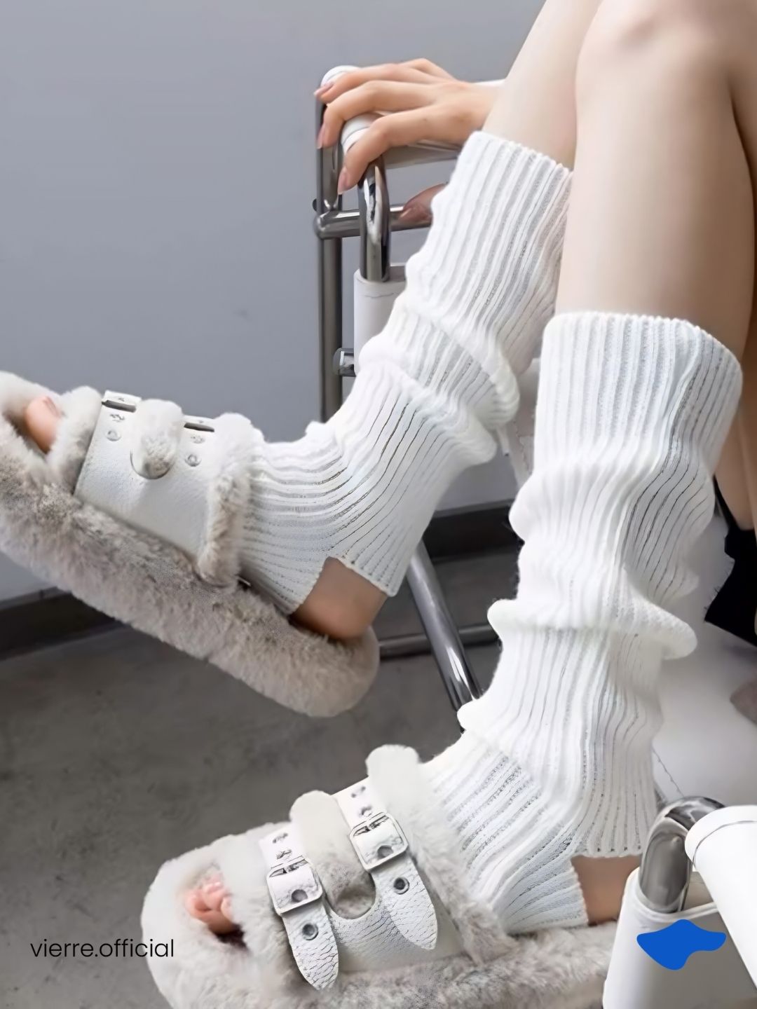 WOMAN - Leg Warmer Or Hand Warmer