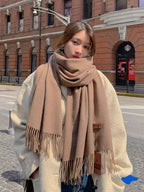 WOMAN - Levi Woolen Scarf