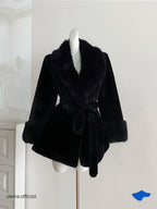 WOMAN - Wolly Fur Coat